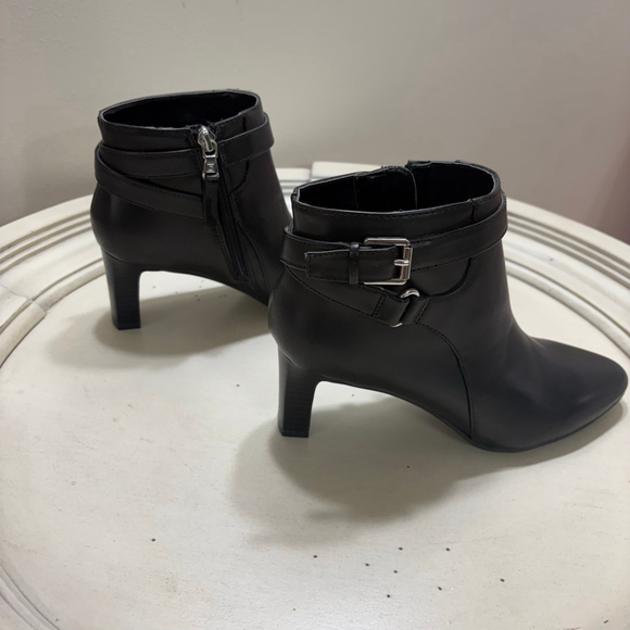 Chaps Black Ankle Boots & Booties Size 6 - Picture 2 of 8